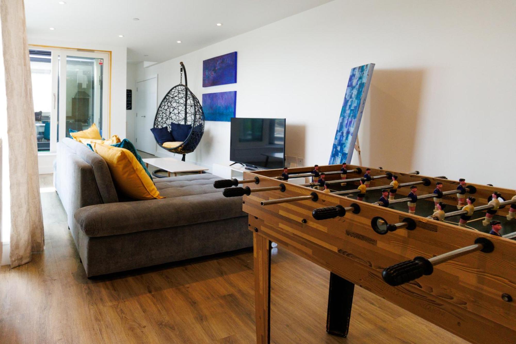 City Centre, Sleeps 7, Stunning Views & Parking, Interconnected Rooms Long Stay Work Contractor Leisure, Diamond Penthouse เคมบริดจ์ ภายนอก รูปภาพ