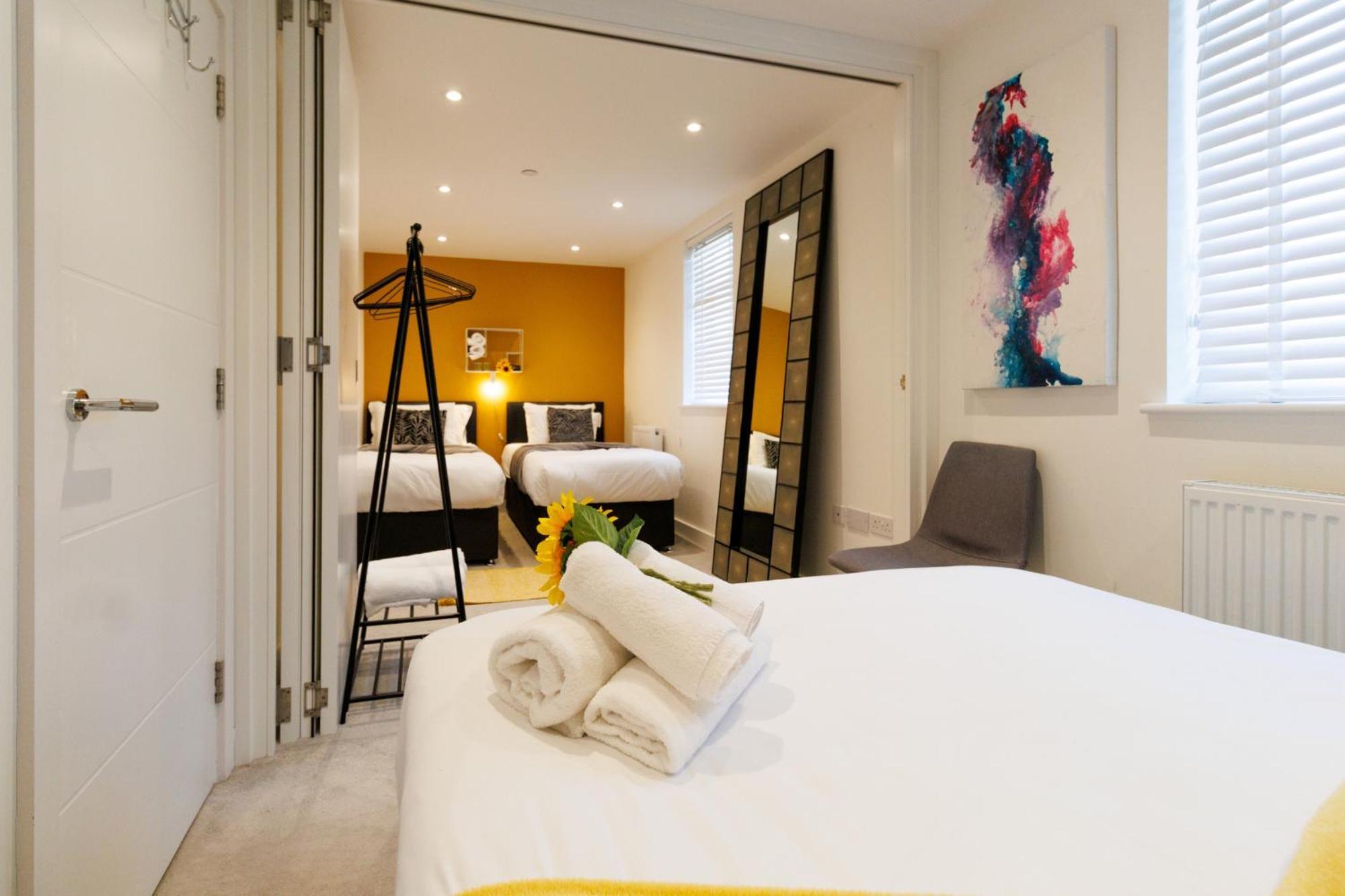 City Centre, Sleeps 7, Stunning Views & Parking, Interconnected Rooms Long Stay Work Contractor Leisure, Diamond Penthouse เคมบริดจ์ ภายนอก รูปภาพ
