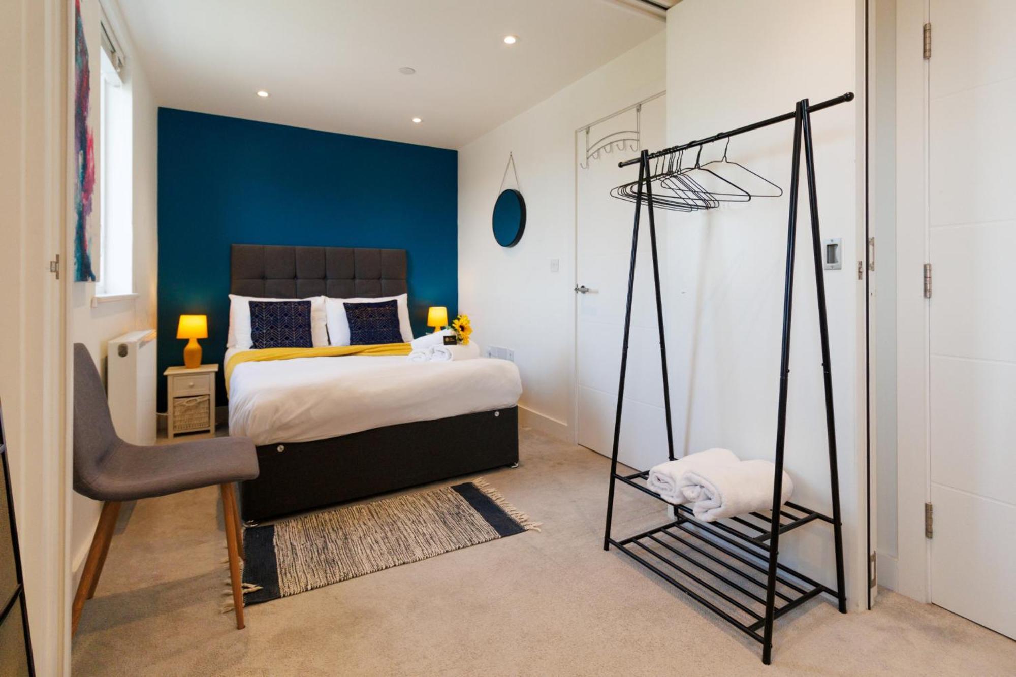 City Centre, Sleeps 7, Stunning Views & Parking, Interconnected Rooms Long Stay Work Contractor Leisure, Diamond Penthouse เคมบริดจ์ ภายนอก รูปภาพ